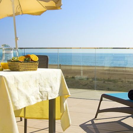 Apartamentos Voramar Castelldefels Exteriör bild