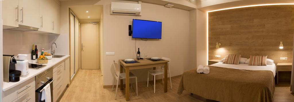 Apartamentos Voramar Castelldefels Exteriör bild